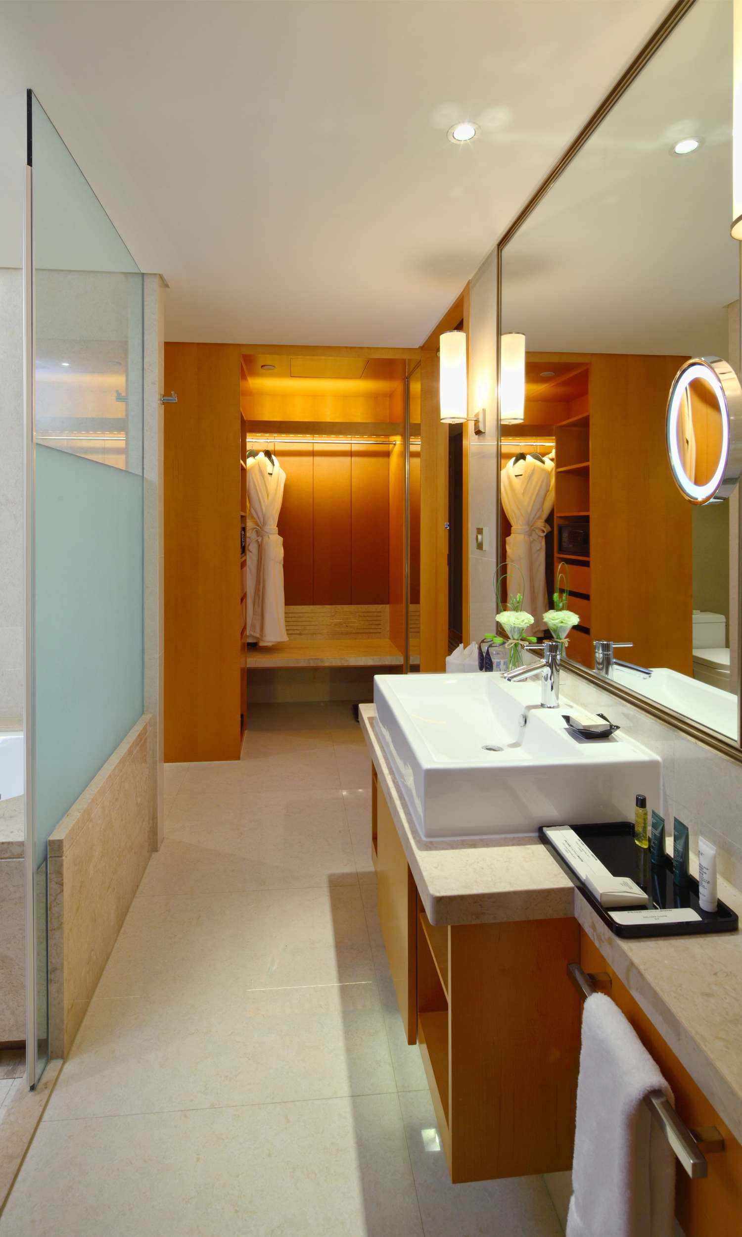Hilton Nanjing Riverside Room Type - KING HILTON EXECUTIVE