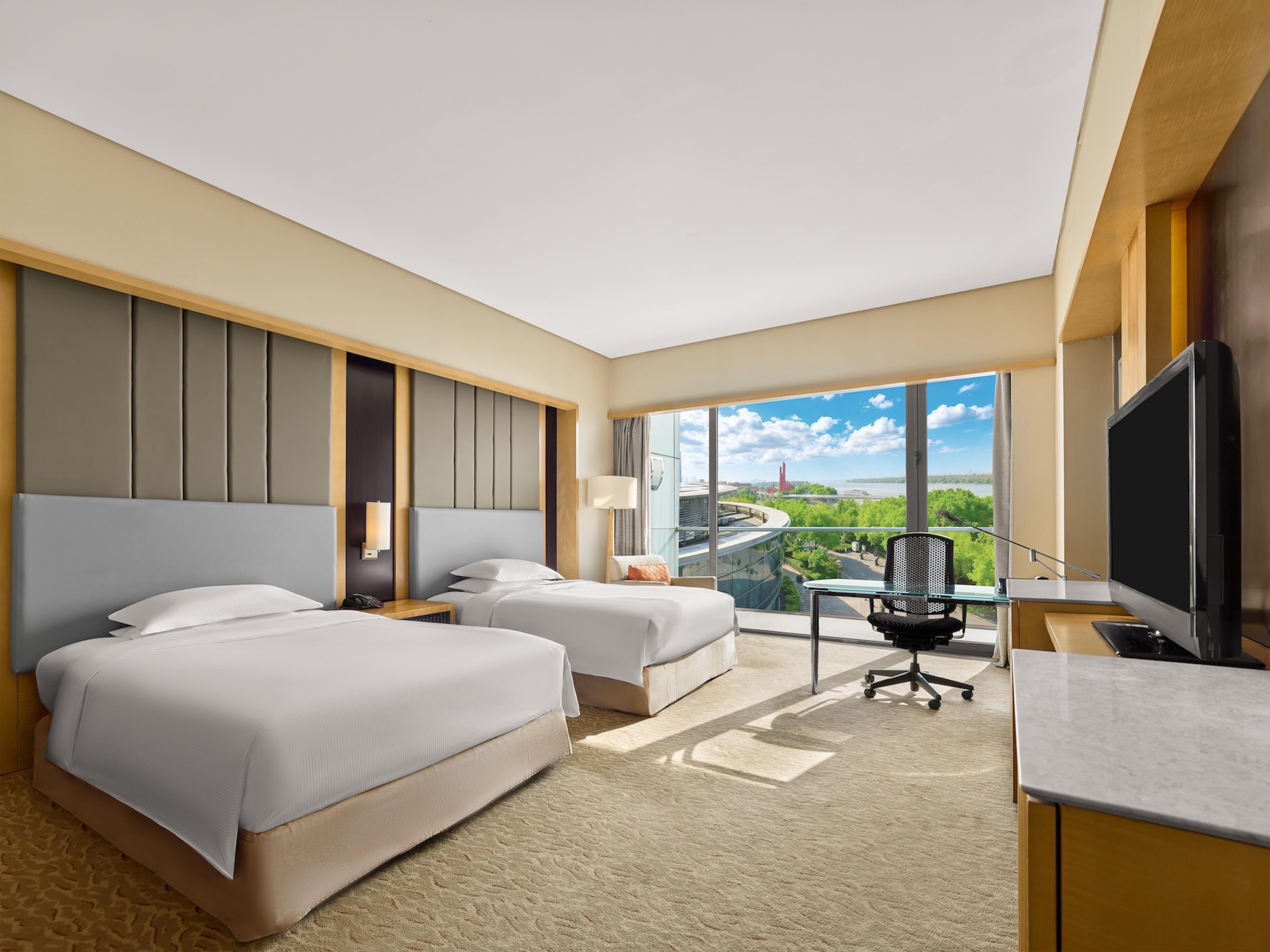 Hilton Nanjing Riverside Room Type - TWIN HILTON GARDEN VIEW