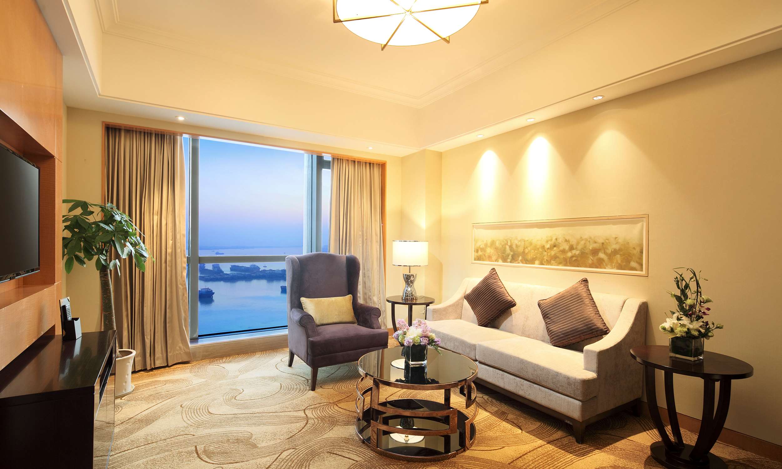 DoubleTree by Hilton Hotel Wuhu Room Type - DELUXE ONE BEDROOM SUITE
