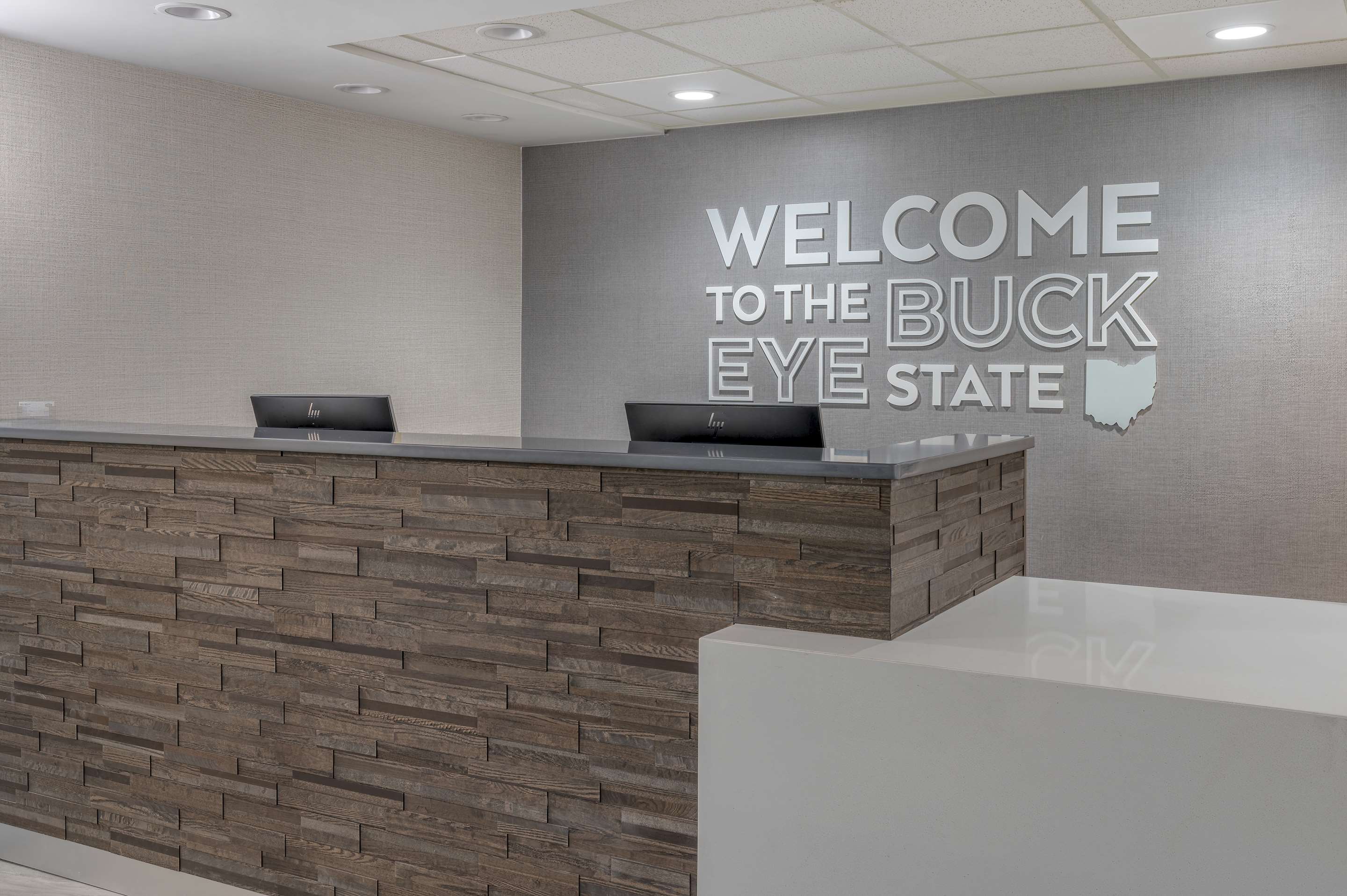 Reception | Hampton Inn New Philadelphia
