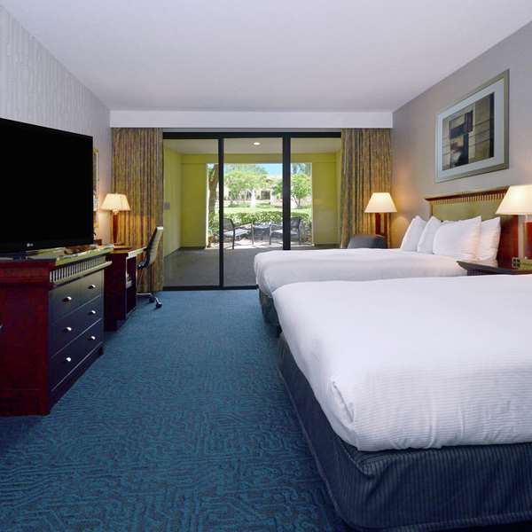  - DoubleTree by Hilton Hotel Newark