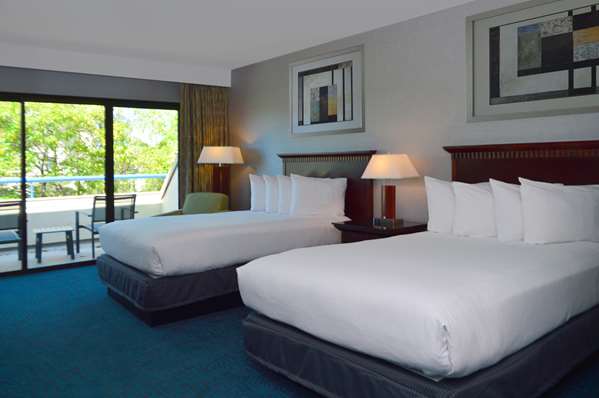  - DoubleTree by Hilton Hotel Newark