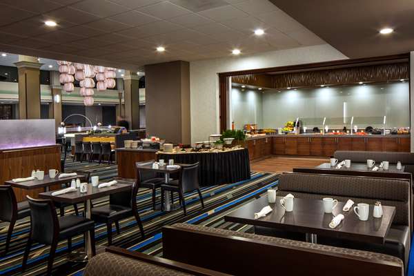 Amenities - DoubleTree by Hilton Hotel Newark
