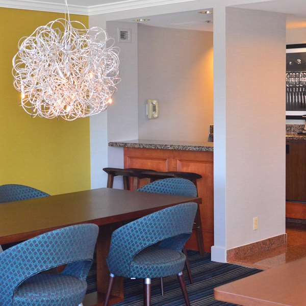  - DoubleTree by Hilton Hotel Newark