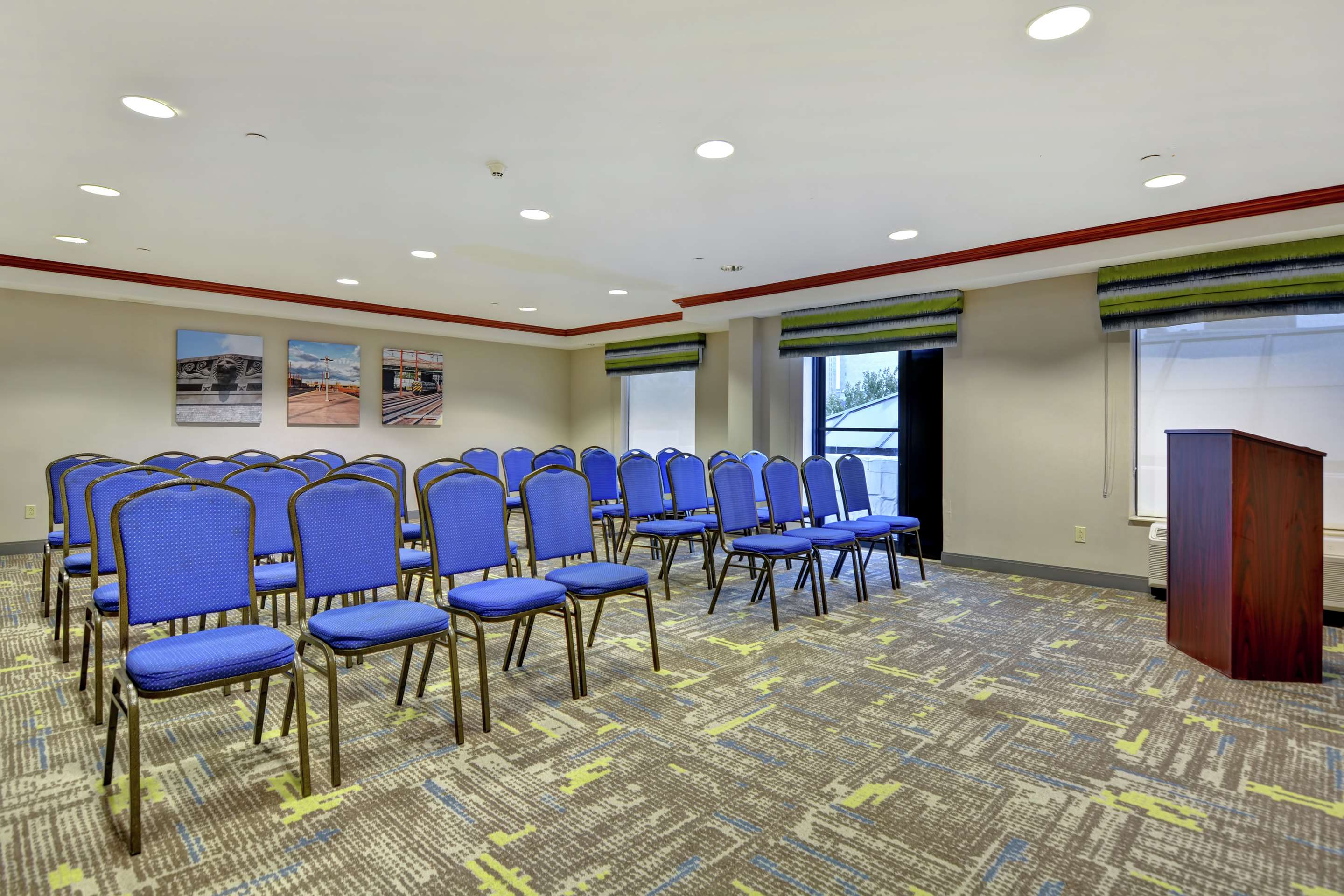 Meeting Room | Hampton Inn & Suites Newark-Harrison-Riverwalk
