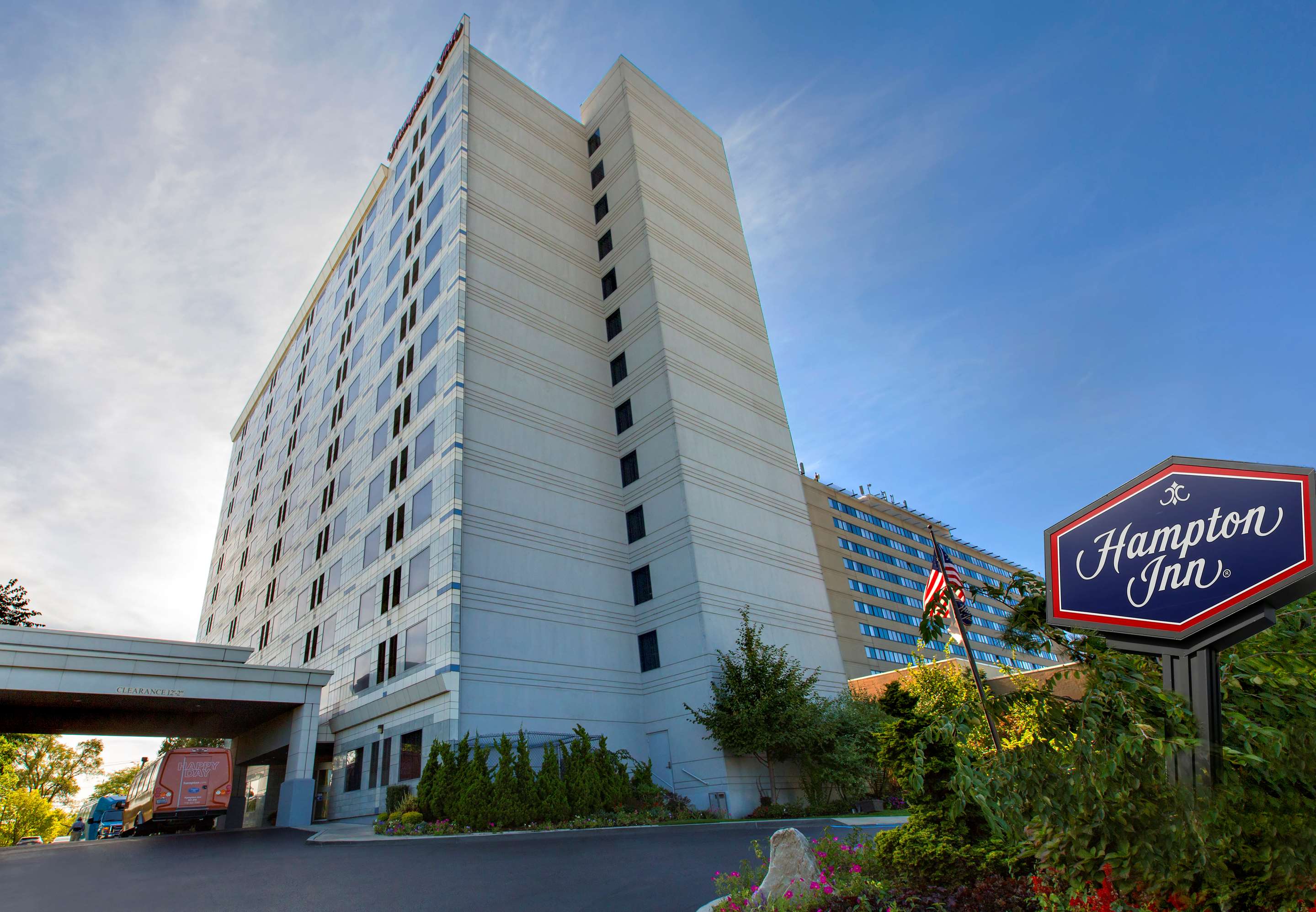 Exterior | Hampton Inn NY-JFK