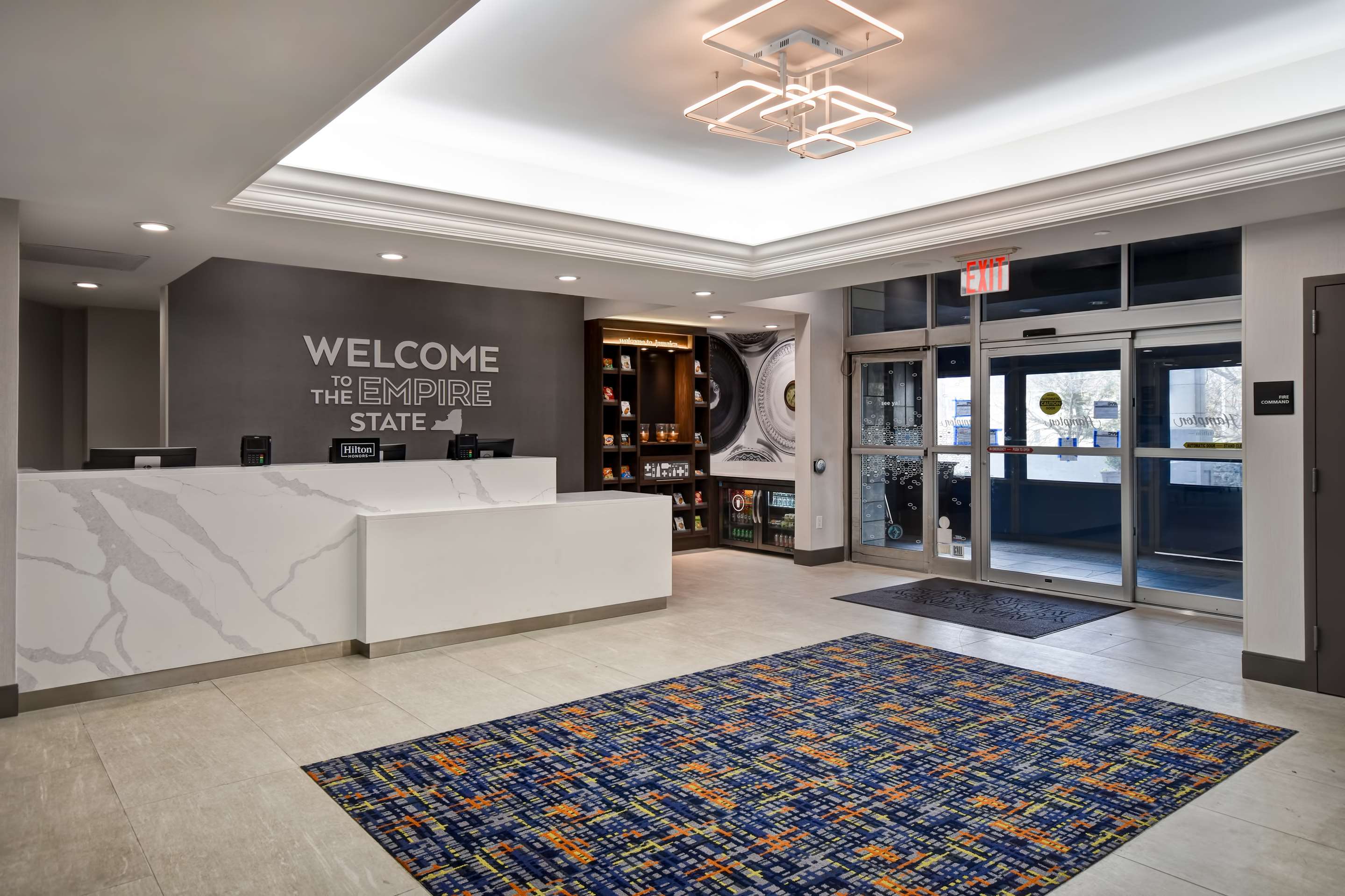 Breakfast Area | Hampton Inn NY-JFK