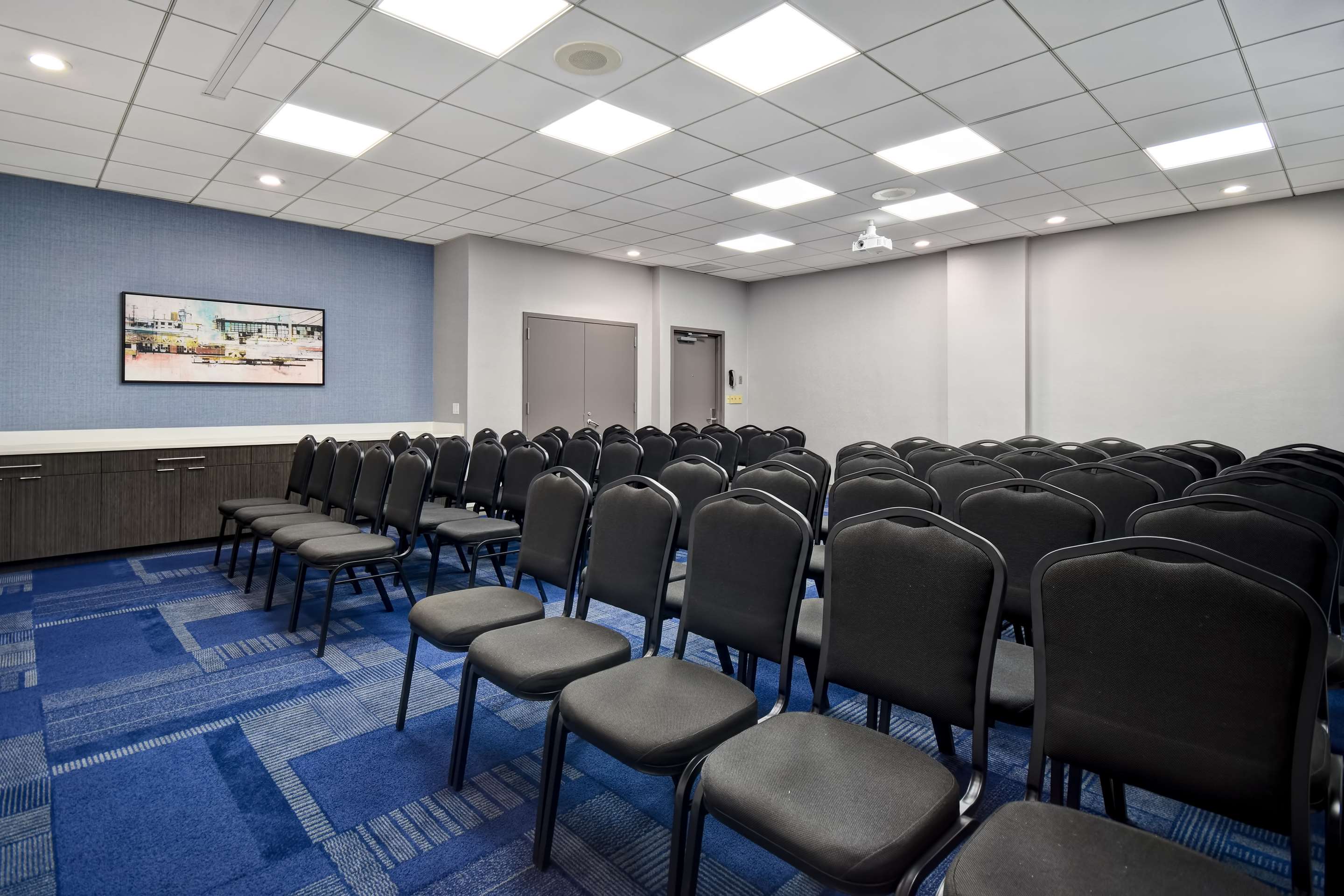 Meeting Room | Hampton Inn NY-JFK