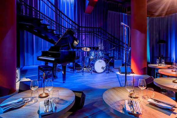 Bar - Hilton Hotel New York Fashion District New York