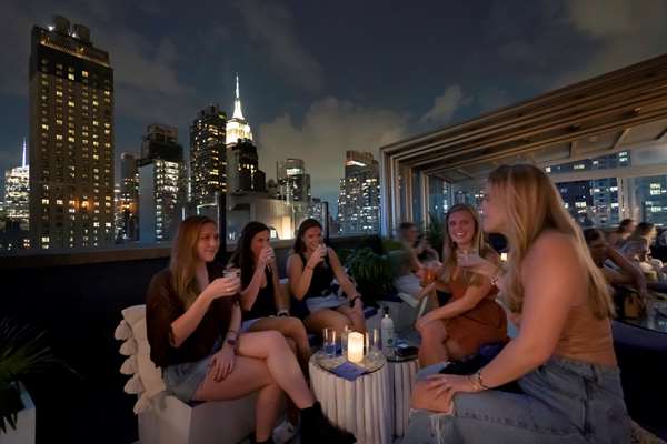 Bar - Hilton Hotel New York Fashion District New York