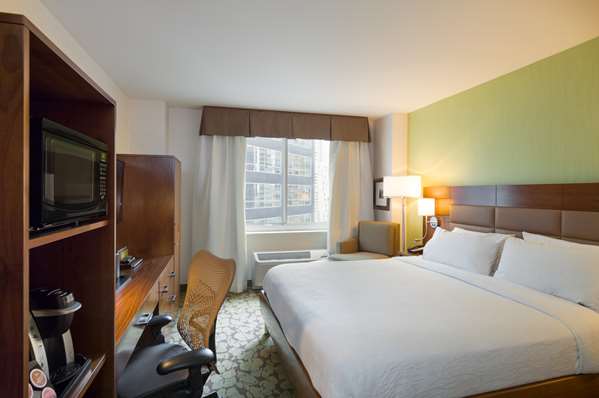  - Hilton Garden Inn United Nations New York