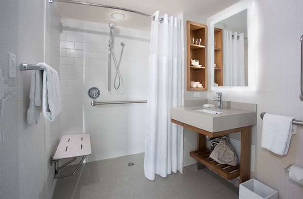  - Hilton Hotel Midtown Manhattan New York