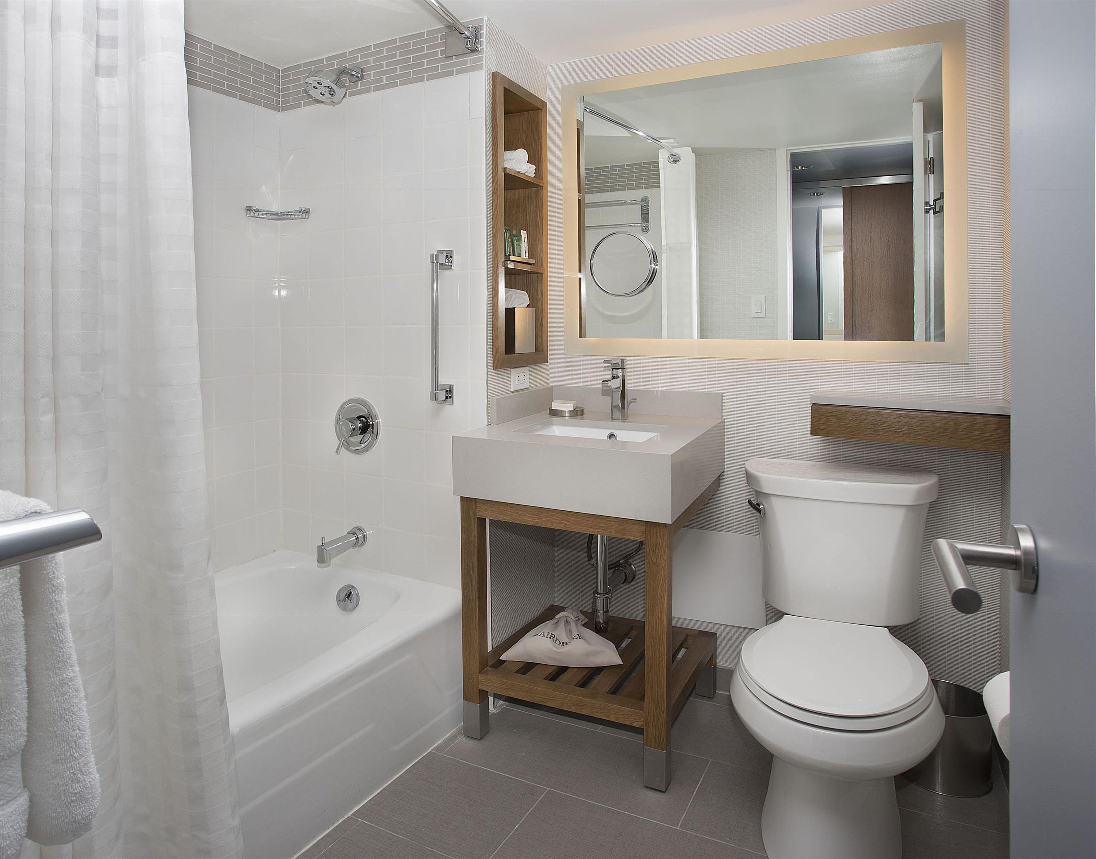 Guest room bath