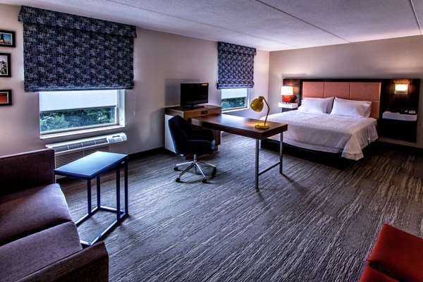  - Hampton Inn Staten Island