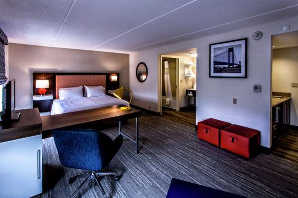  - Hampton Inn Staten Island