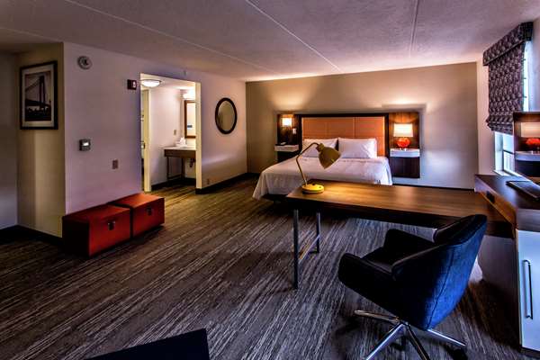  - Hampton Inn Staten Island