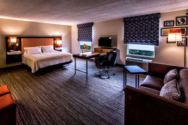  - Hampton Inn Staten Island
