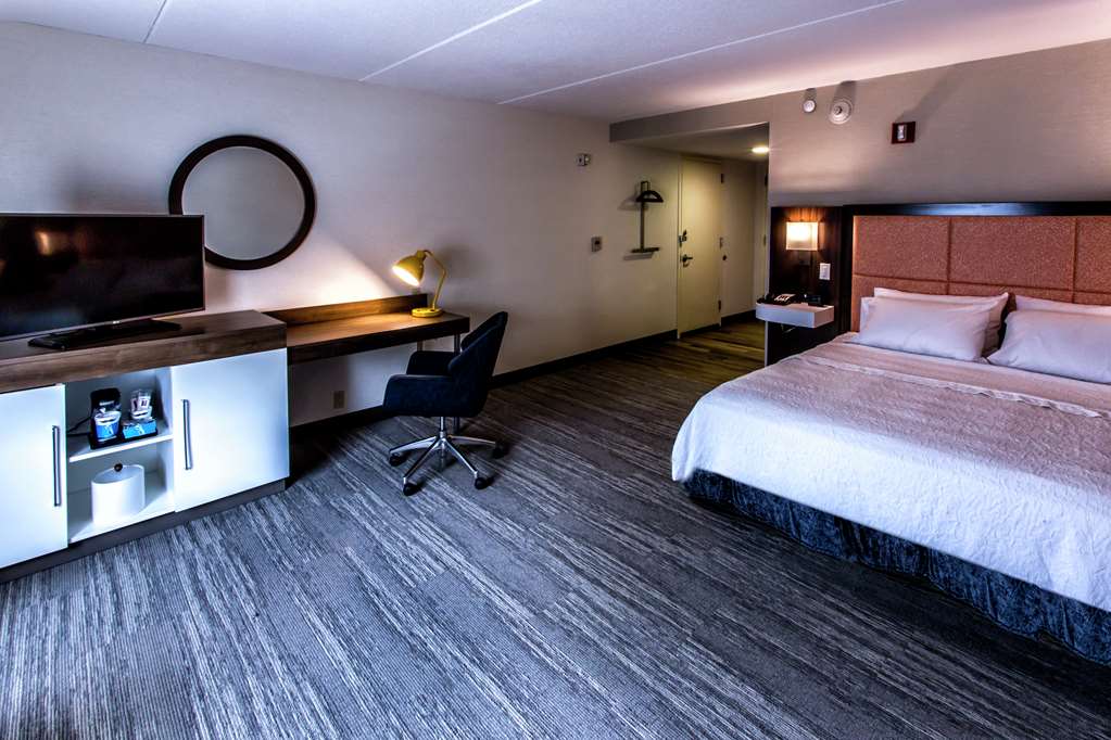 Hampton Inn & Suites by Hilton Staten Island Room Type - 1K MOB HEA ACC RI-S NS SFB