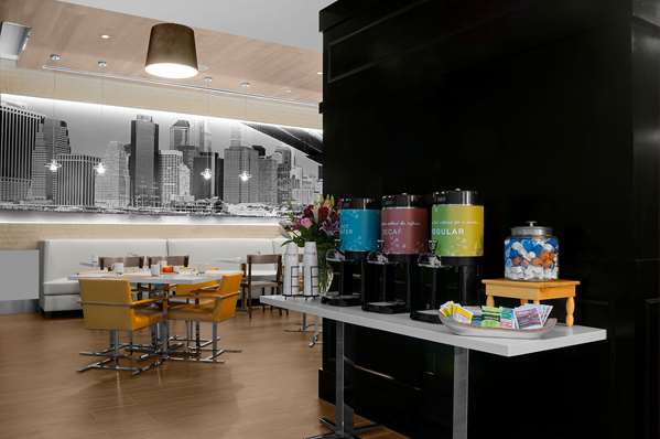 Restaurant - Hilton Garden Inn Times Square Central New York