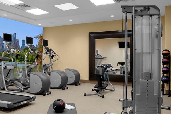 Fitness/ Exercise Room - Hilton Garden Inn Times Square Central New York