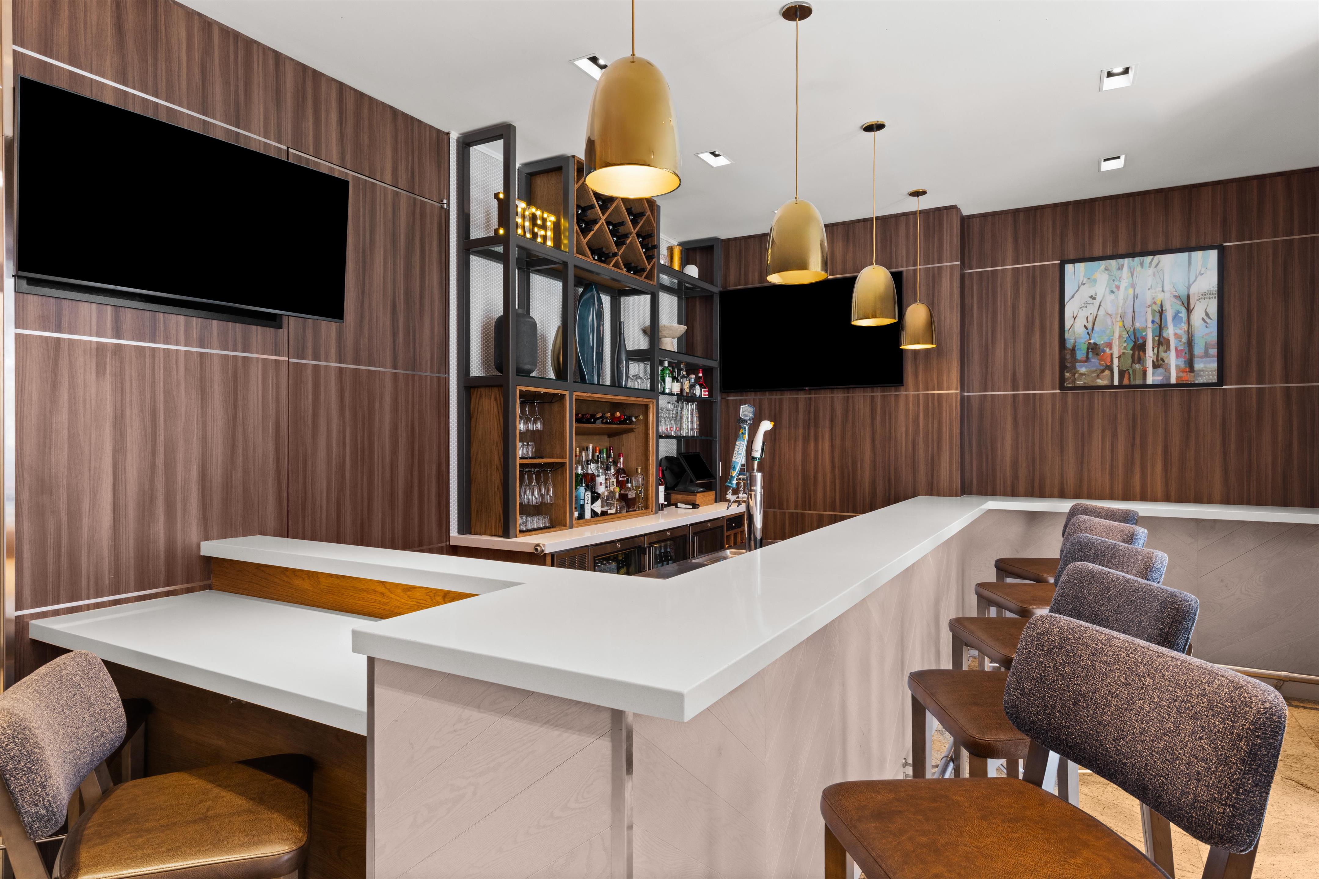 BarLounge | Hilton Garden Inn New York/West 35th Street