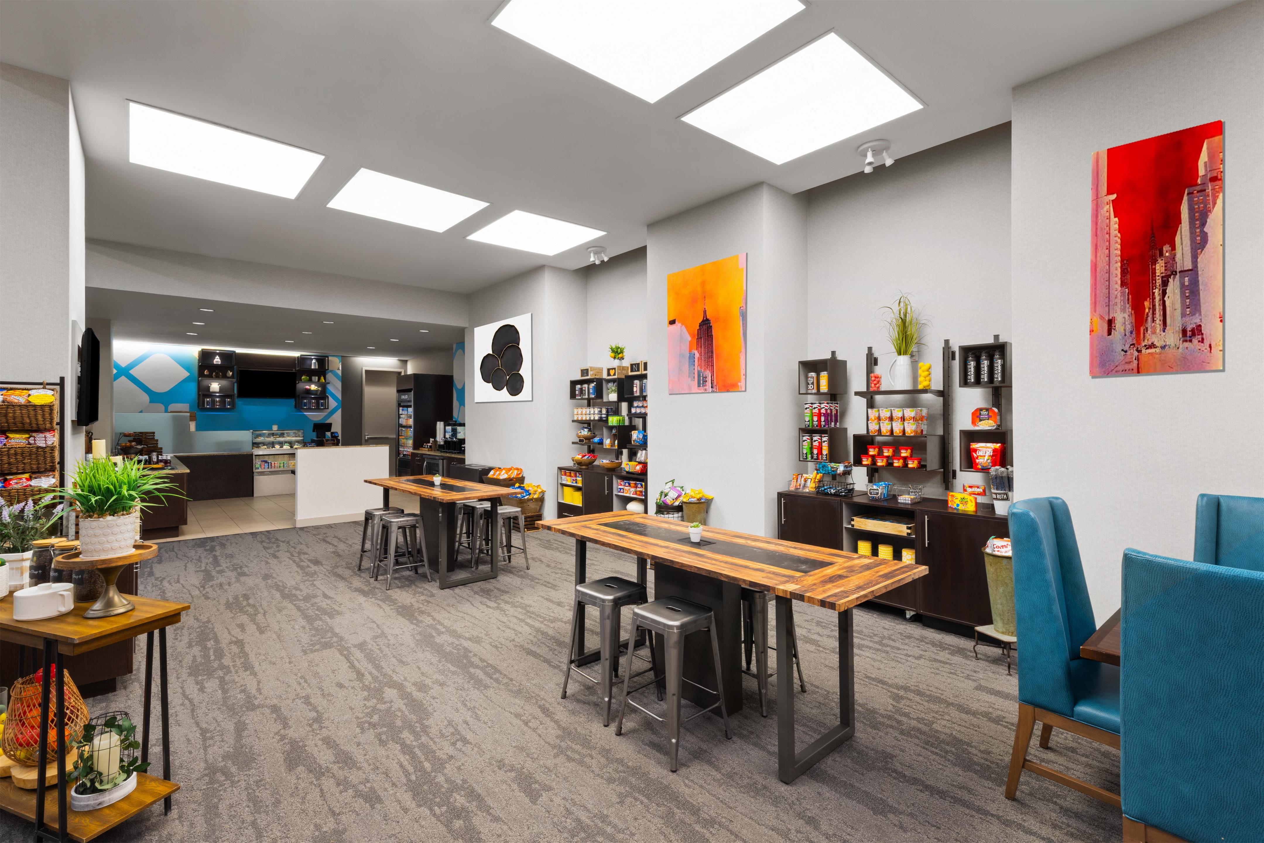 Restaurant | Hilton Garden Inn New York/West 35th Street