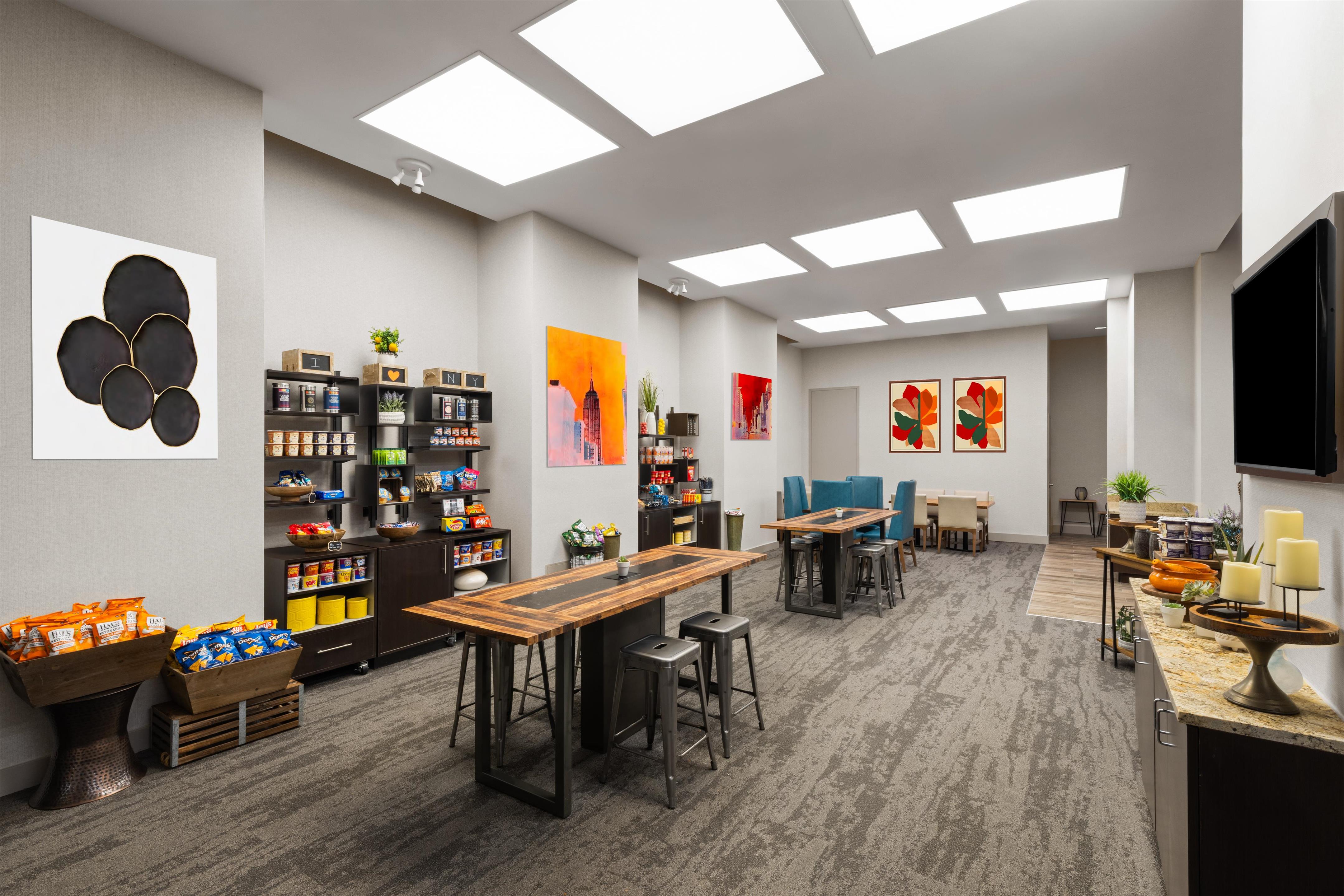 Restaurant | Hilton Garden Inn New York/West 35th Street