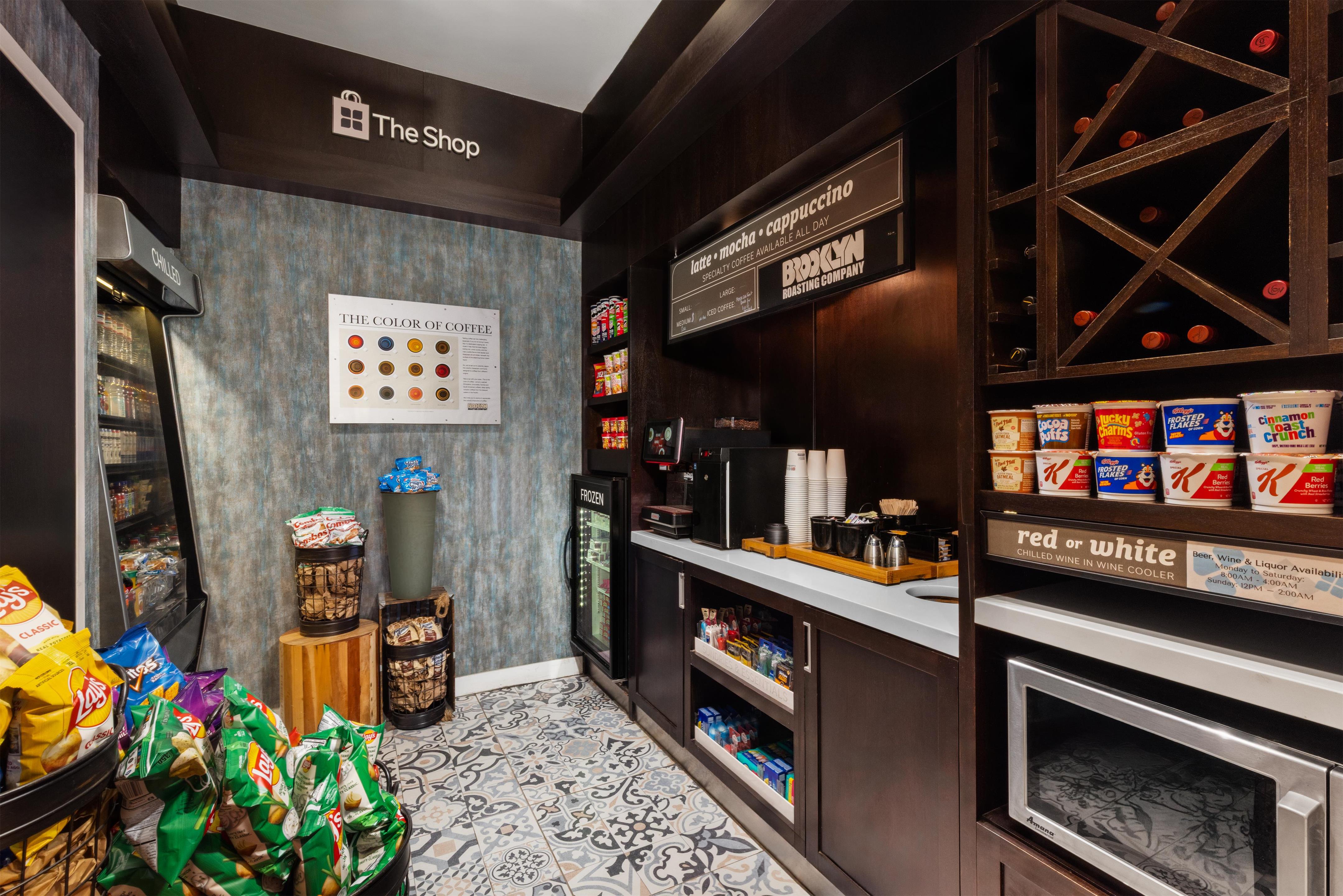 Restaurant | Hilton Garden Inn New York/West 35th Street