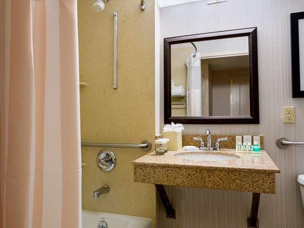  - Hilton Garden Inn Tribeca New York