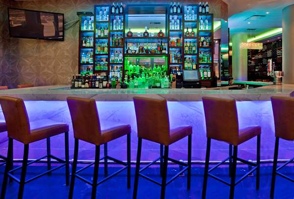 Restaurant - Hilton Garden Inn Central Park South New York