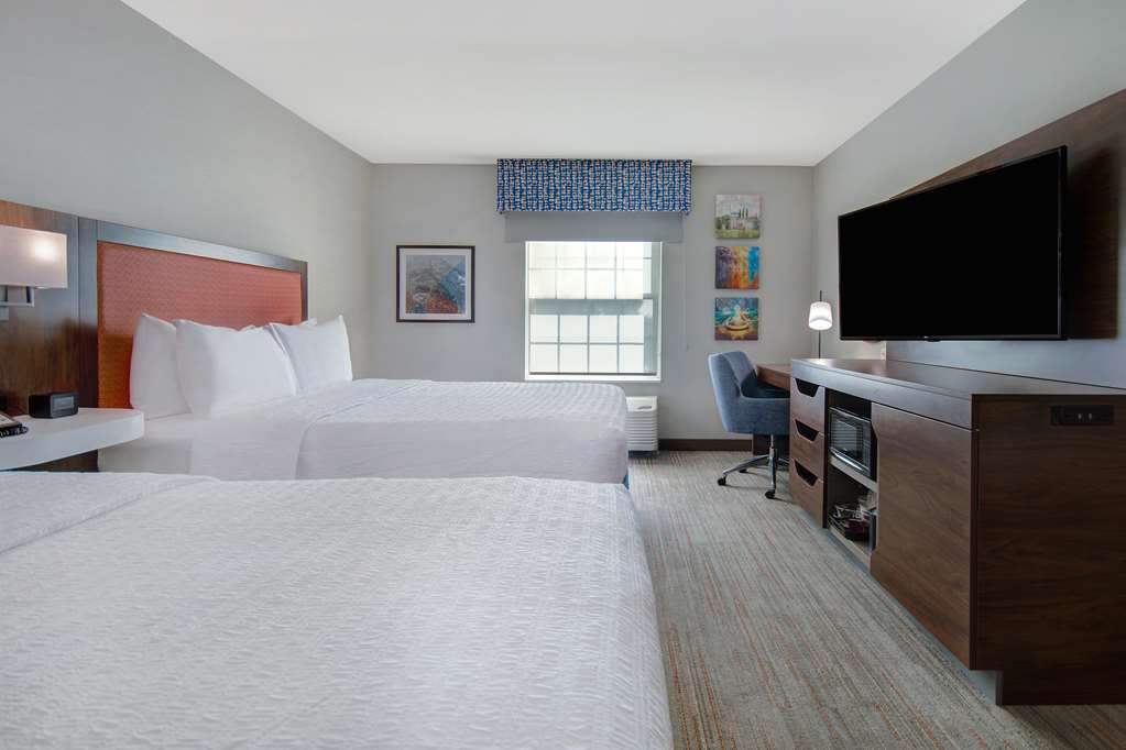 Hampton Inn & Suites by Hilton Yonkers Room Type - 2QN MOB HEARING ACC TUB NS