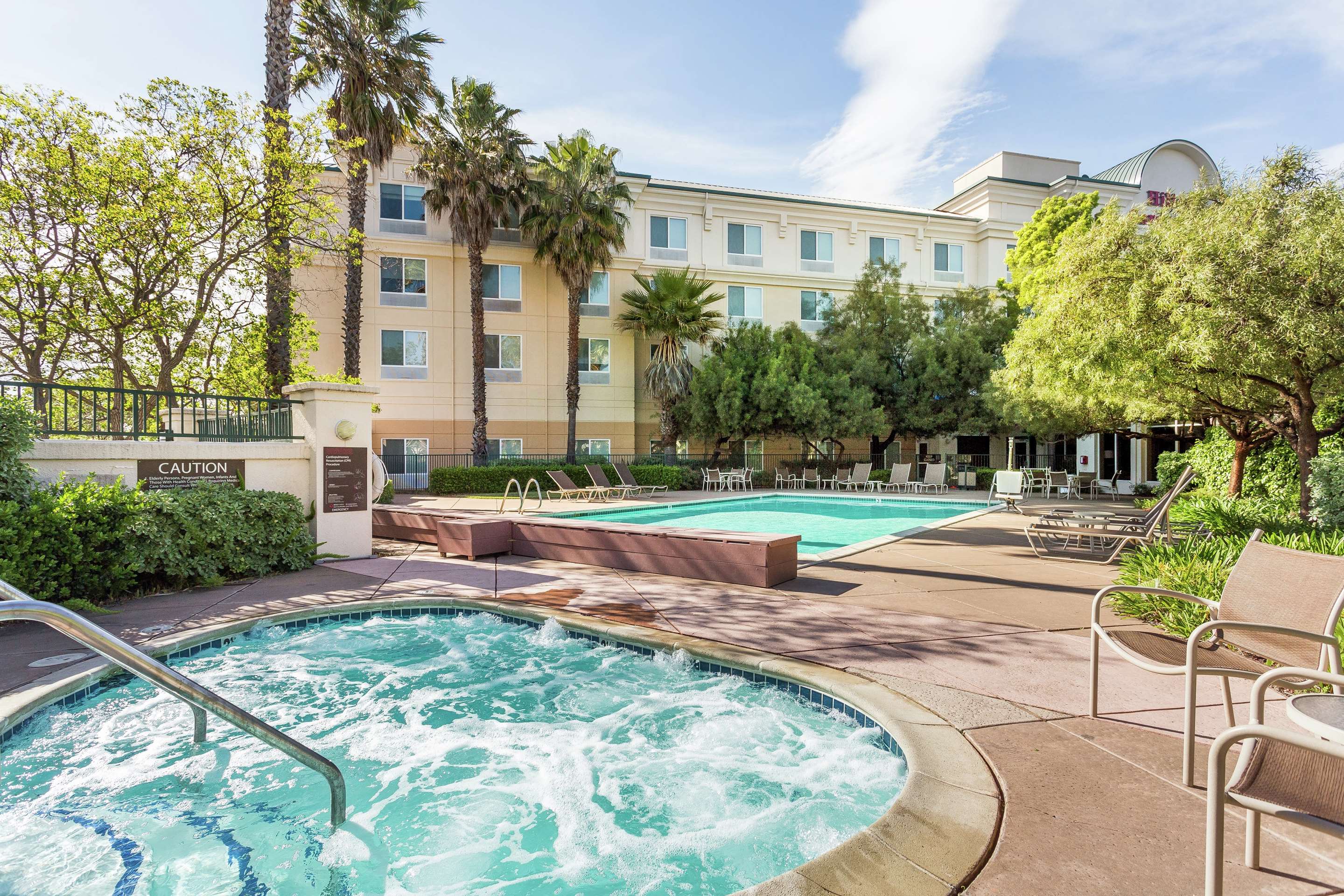 Pool | Hilton Garden Inn Fairfield