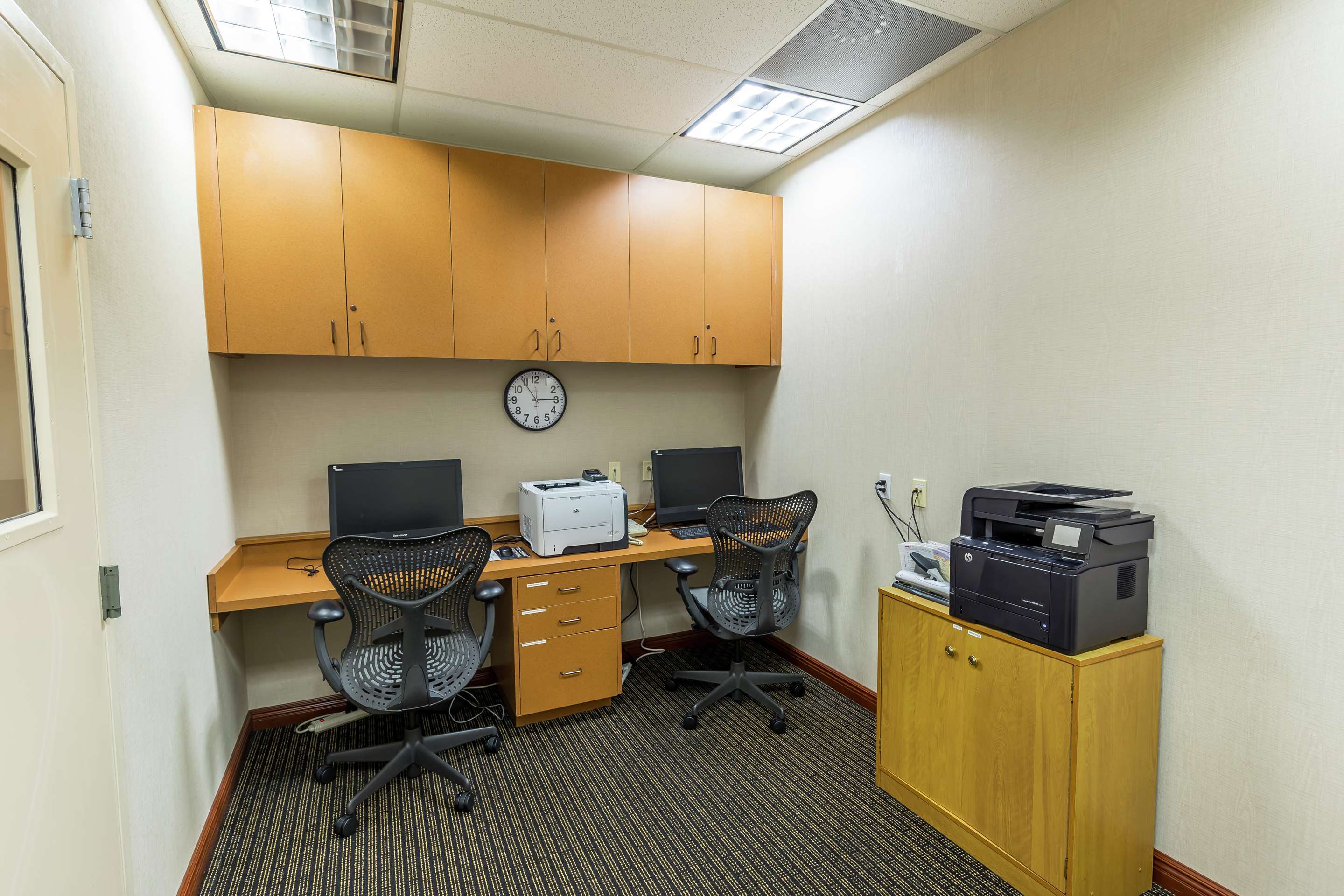 Business Center | Hilton Garden Inn Fairfield