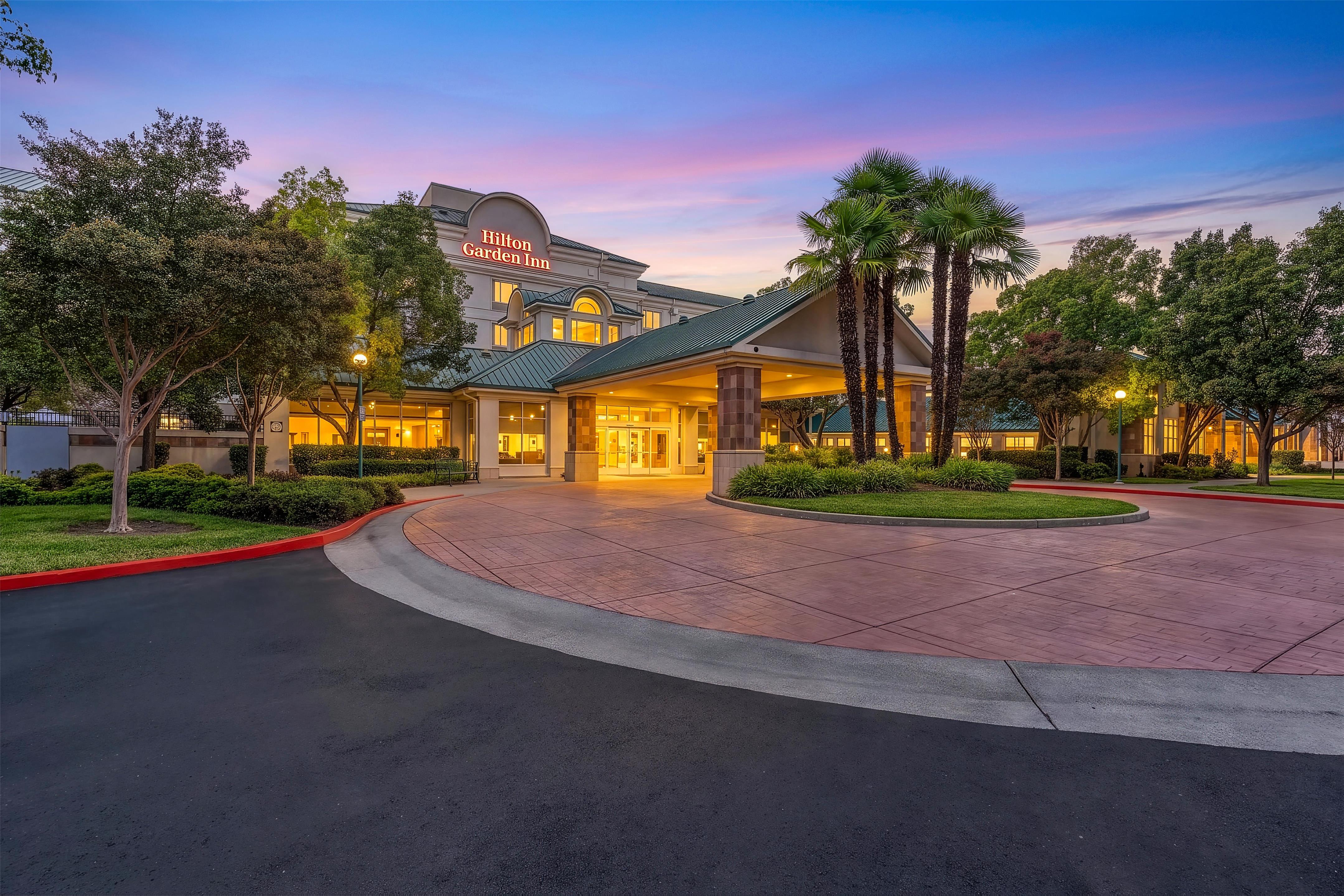 Exterior | Hilton Garden Inn Fairfield