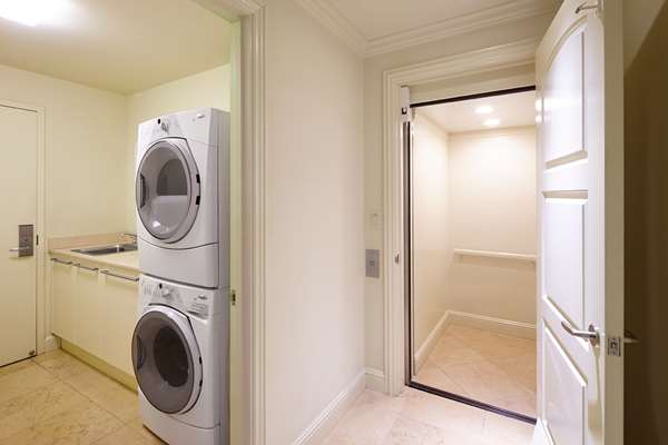  - Hoolei Hotel at Grand Wailea Maui