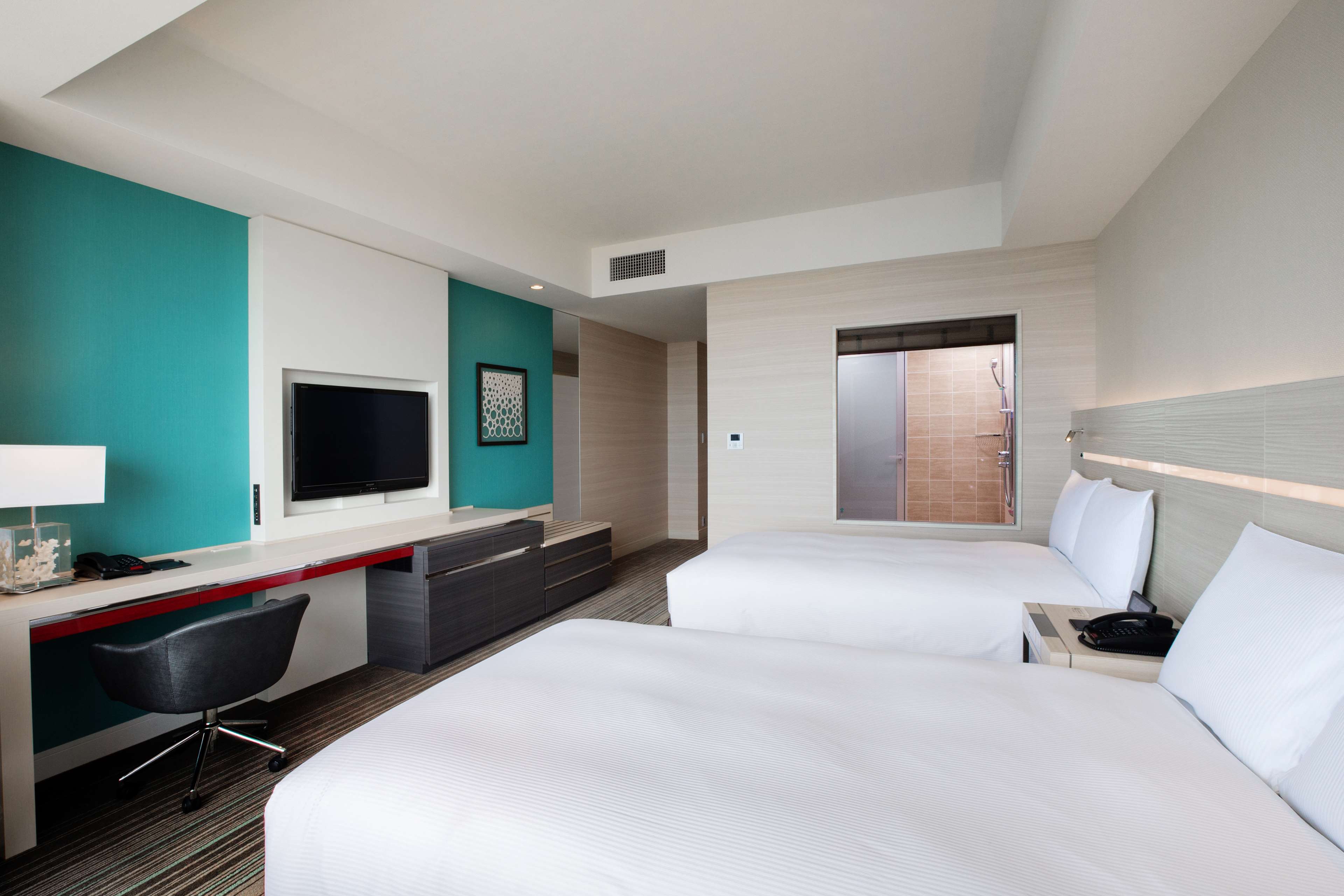 HILTON OKINAWA CHATAN RESORT Room Type - TWIN GUEST ROOM-W/GARDEN