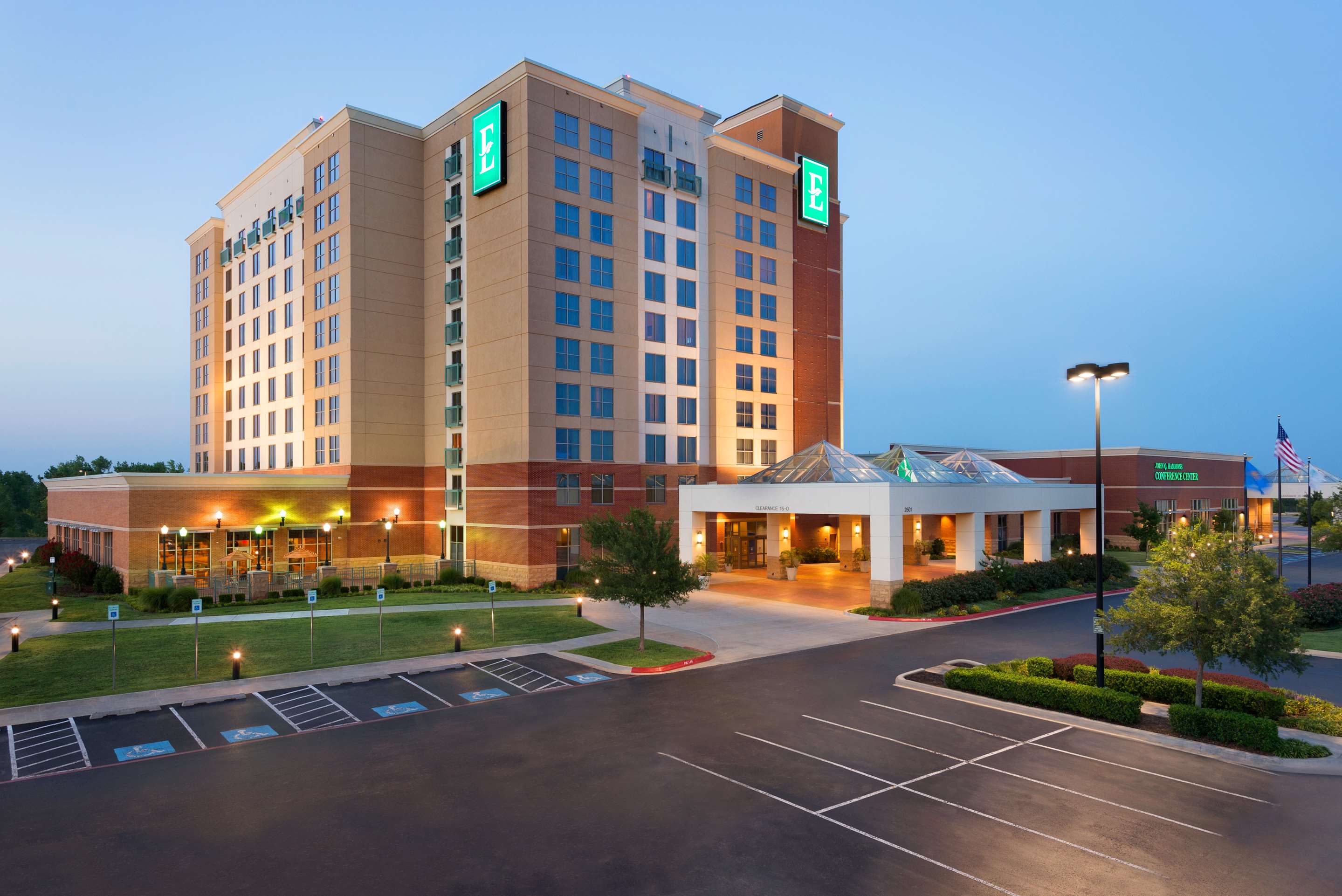Exterior | Embassy Suites by Hilton Norman Hotel & Conference Center