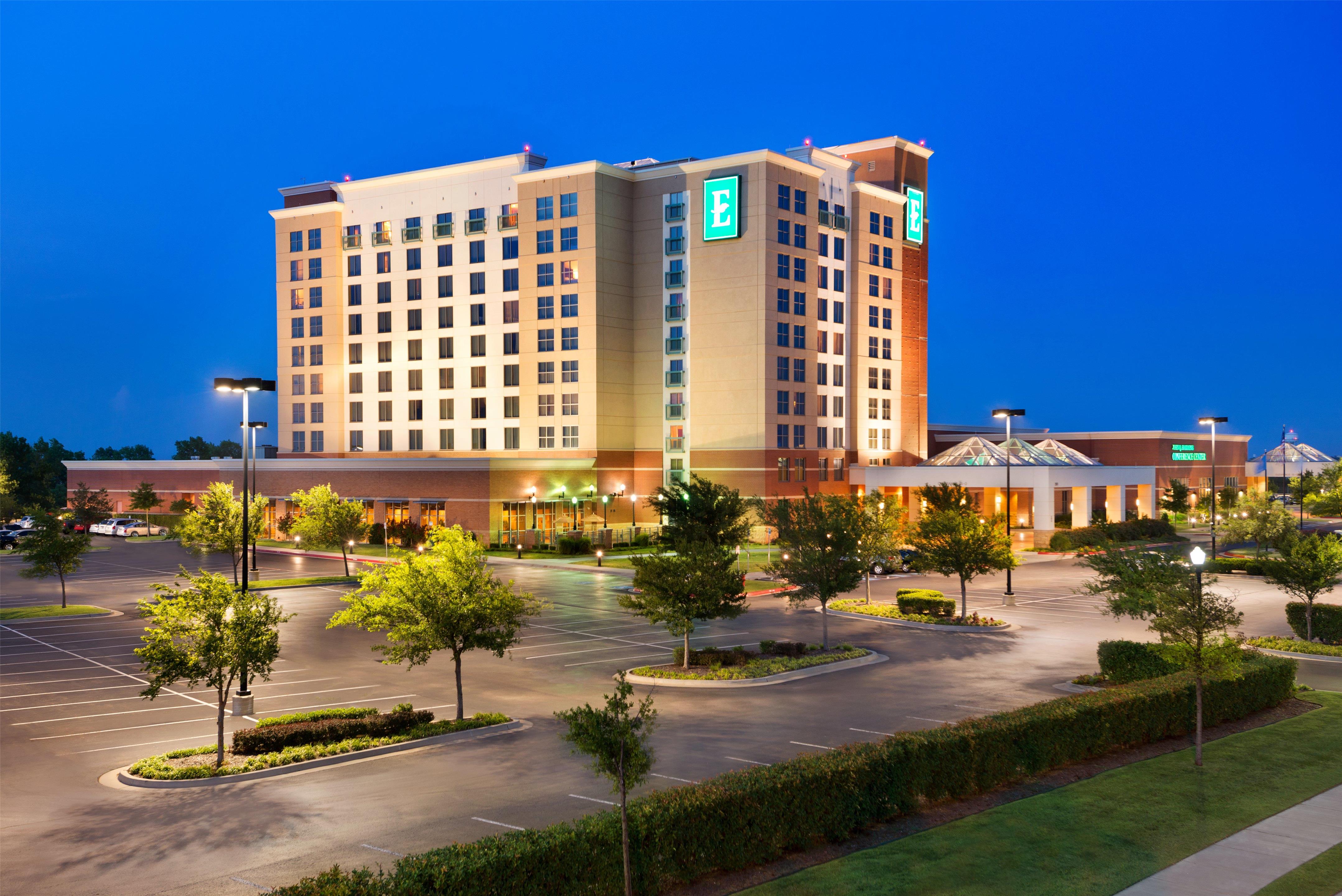 Exterior | Embassy Suites by Hilton Norman Hotel & Conference Center