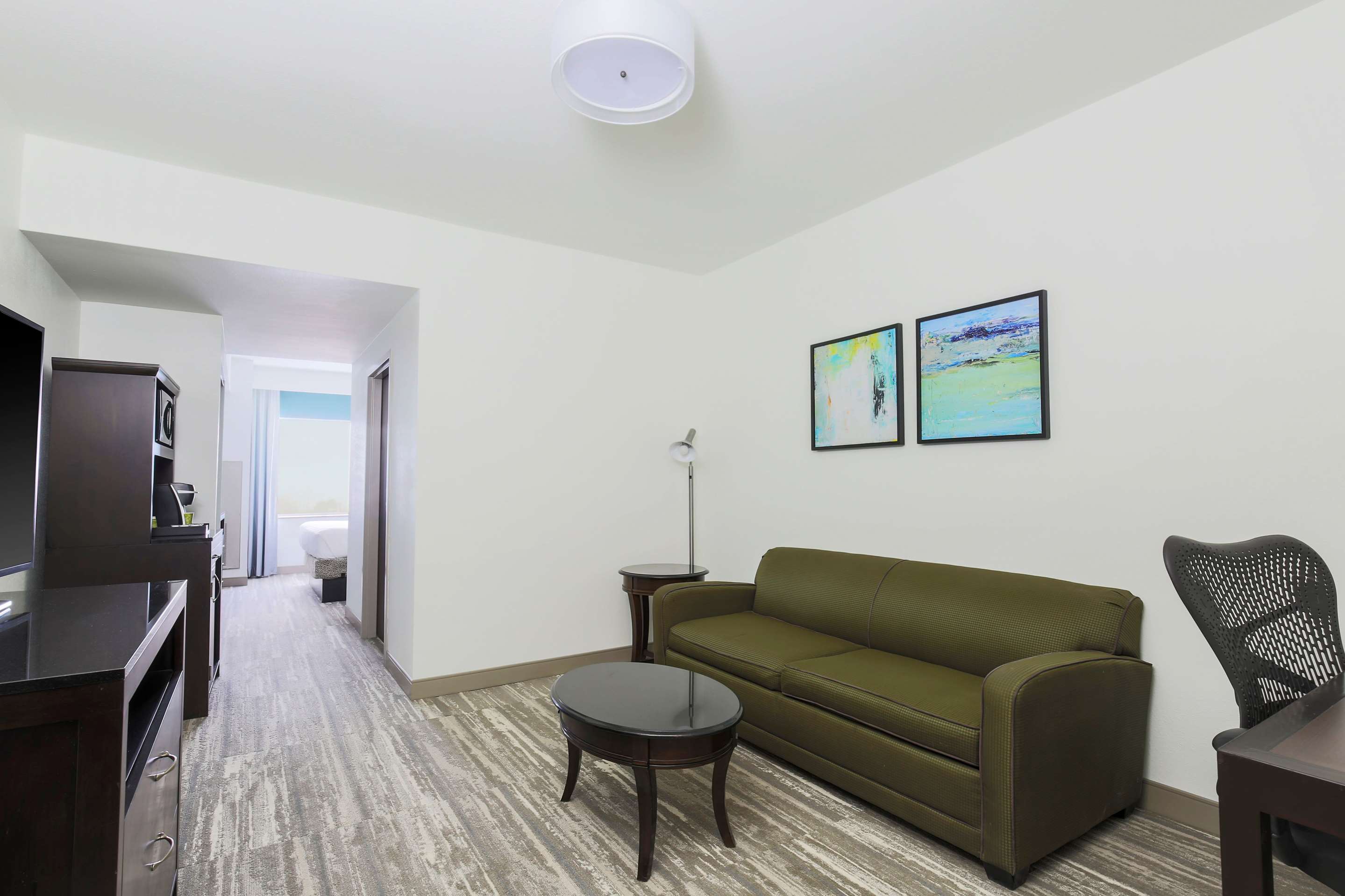 Guest room