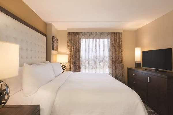  - Embassy Suites Oklahoma City - I-235, Exit 1E & 1F