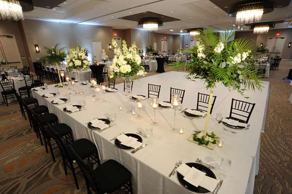  - Embassy Suites Oklahoma City - I-235, Exit 1E & 1F