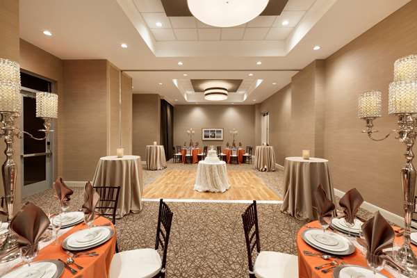  - Embassy Suites Oklahoma City - I-235, Exit 1E & 1F