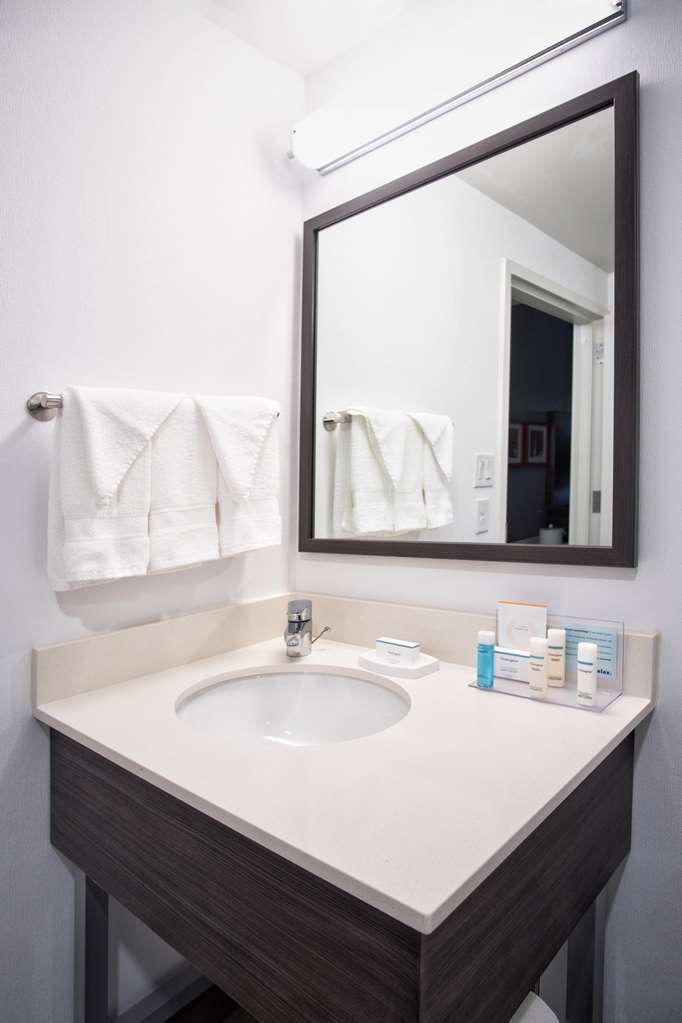 Hampton Inn by Hilton Oklahoma City/Yukon Room Type - 1 KNG ACC ROLLIN SHWR NS