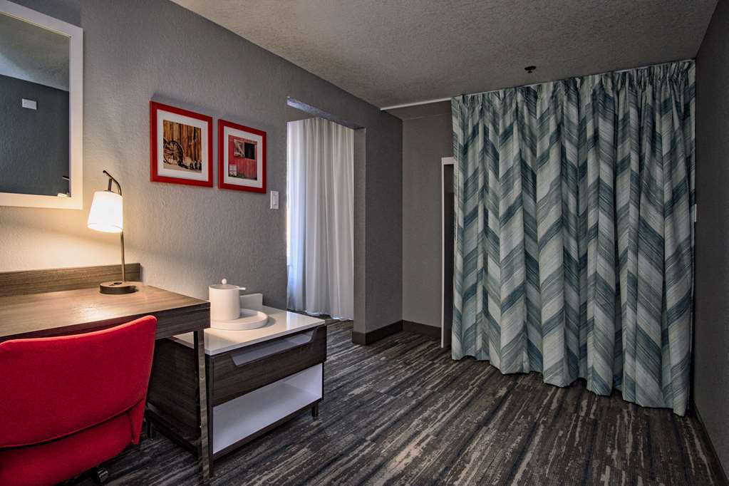 Hampton Inn by Hilton Oklahoma City/Yukon Room Type - EXECUTIVE KING -NON SMOKIN