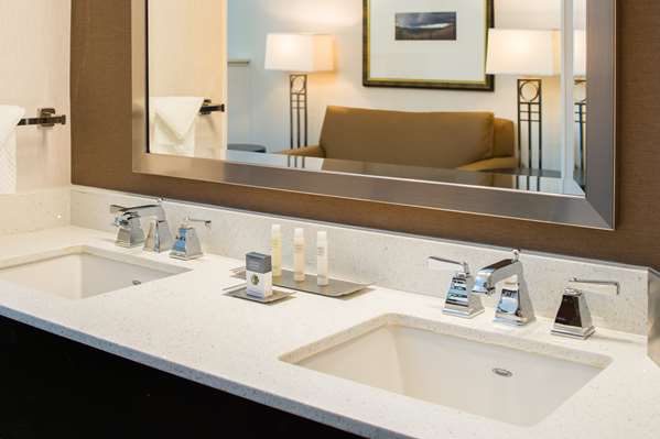  - DoubleTree by Hilton Hotel Olympia