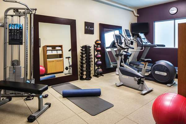 Fitness/ Exercise Room - DoubleTree by Hilton Hotel Olympia
