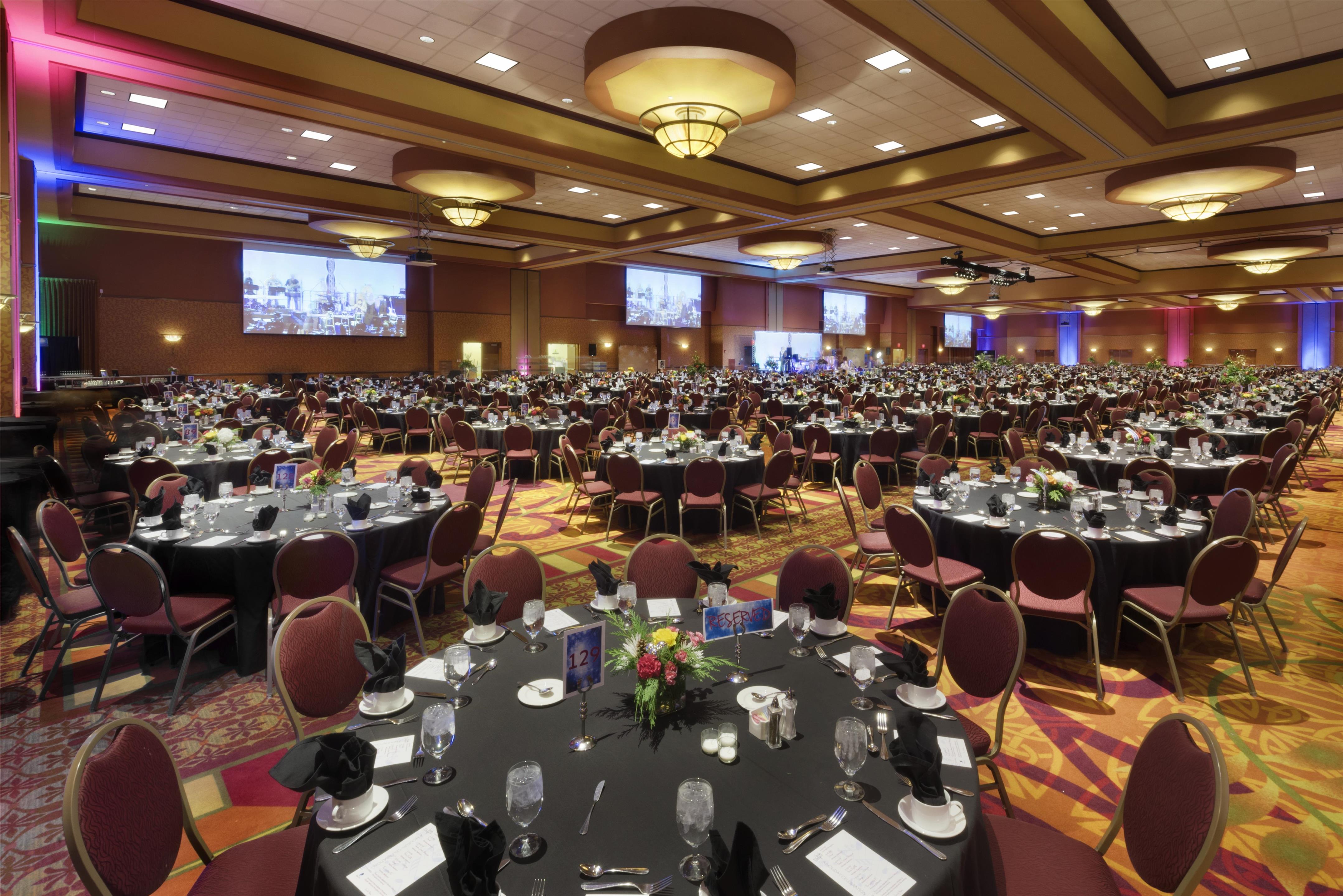 Restaurant | Embassy Suites Omaha-La Vista/Hotel & Conference Center