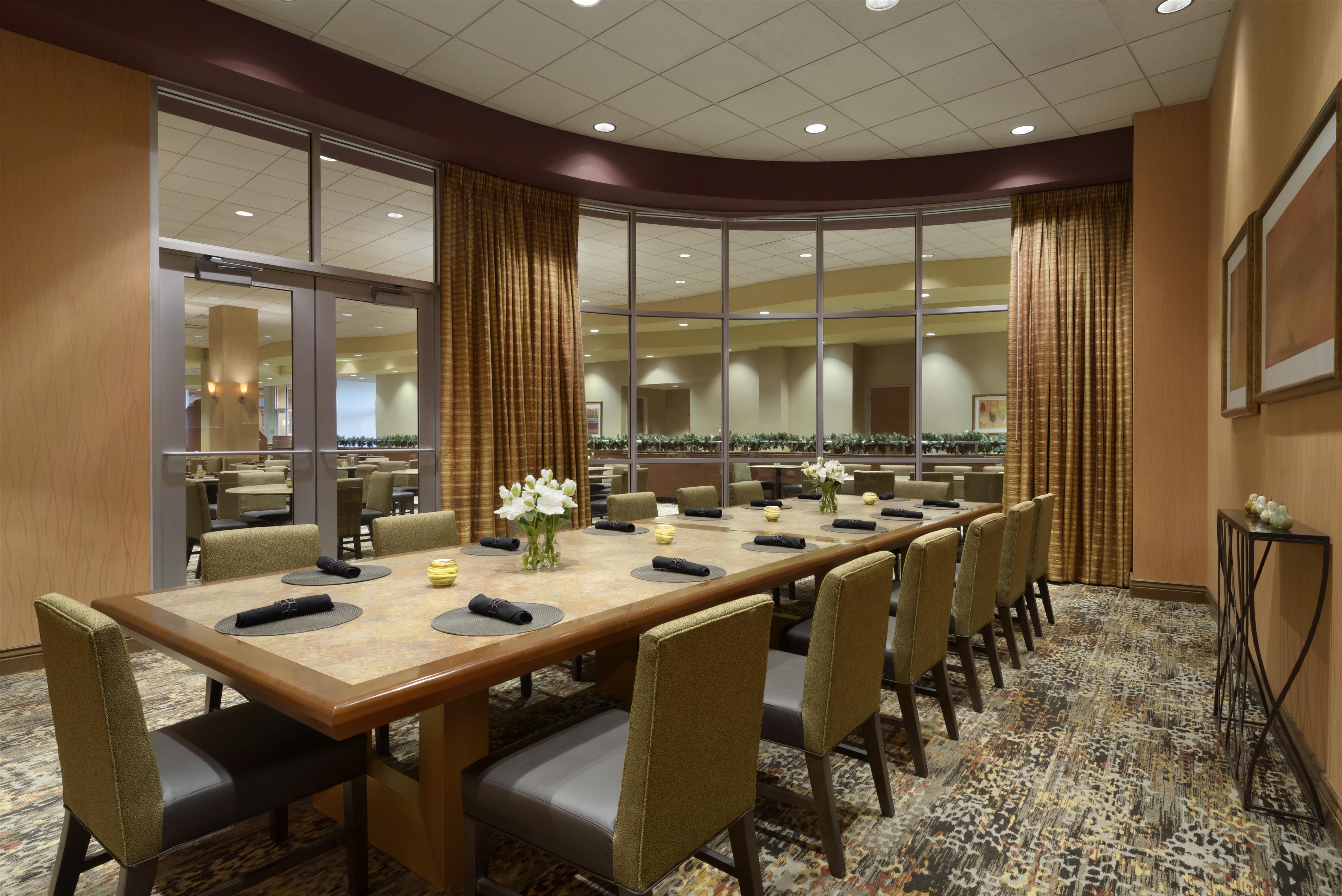 Restaurant | Embassy Suites Omaha-La Vista/Hotel & Conference Center