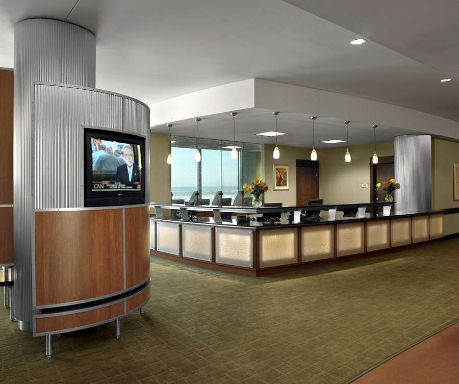 Reception | DoubleTree by Hilton Omaha Downtown