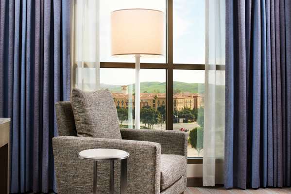  - DoubleTree by Hilton Spectrum Irvine - I-5, Exit 94